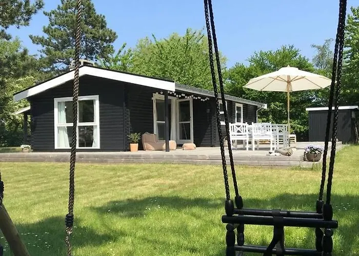 Дом отдыха Summer House With Beautiful Interior Details *